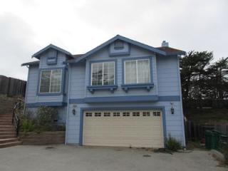 2996 Max Cir, Marina, CA 93933-3938