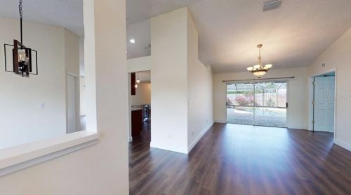 772 Moorland Ln, Palm Harbor, FL 34683-6347