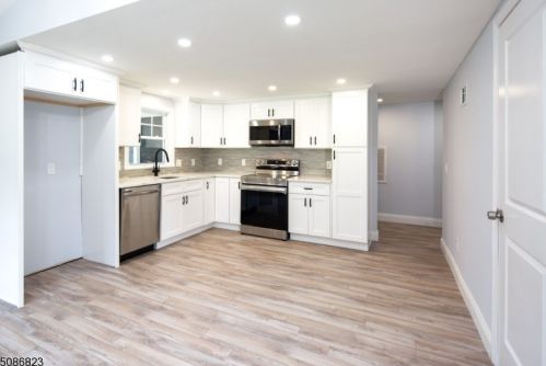 13 Orchard St, Califon NJ  07830-4134 exterior