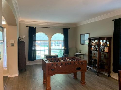 2012 Shumard Ln, Lewisville TX  75028-7621 exterior