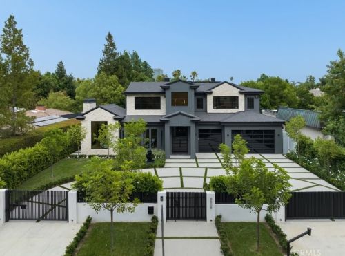 4508 Haskell Ave, Van Nuys CA  91436-3148 exterior