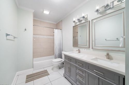 618 111th Ave, Naples FL  34108-1826 exterior