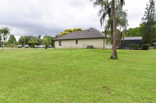 3500 Boggy Crk Rd, Kissimmee FL 34744-9413 exterior