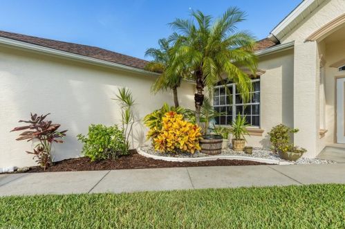 2935 30th St, Cape Coral, FL 33914-4741