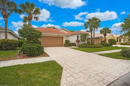 2336 Heritage Greens Dr, Naples, FL 34119-3312