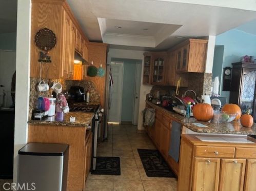 9415 Jurupa Rd, Riverside, CA 92509-3550