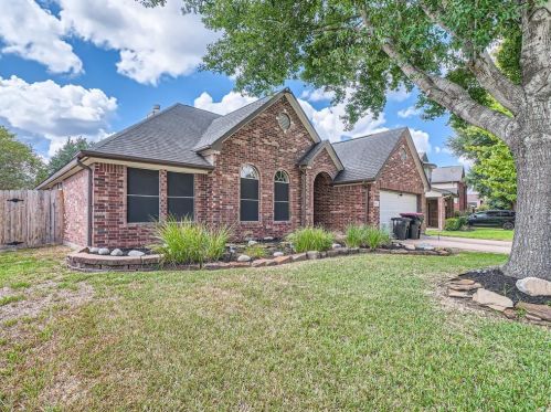 23015 Waterlake Dr, Richmond, TX 77406-9613