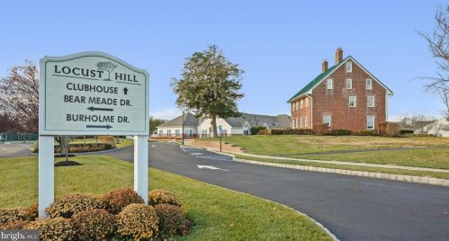 36 Bear Meade Dr, Trenton NJ 08691-3360 exterior