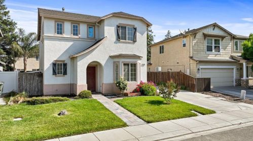 2309 Bungalow Ct, Riverbank, CA 95367-9516