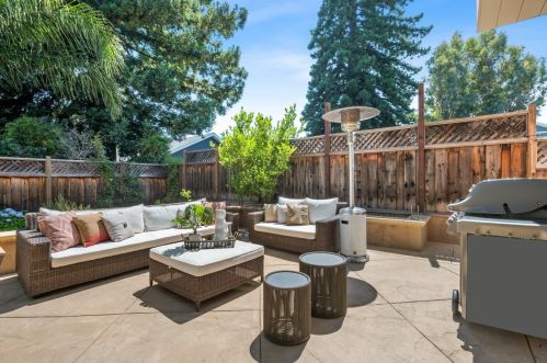 503 Upton St, Redwood City CA  94062-2941 exterior