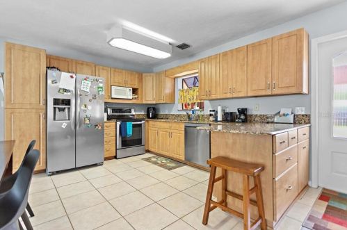 6534 18th Way, Saint Petersburg FL  33702-7146 exterior