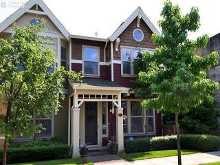 1328 Umatilla St, Portland, OR 97202-7100