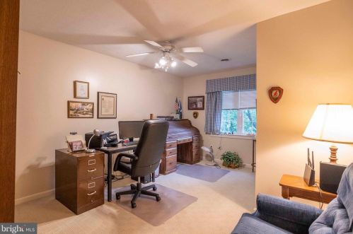 160 Manor Dr, Edinburg VA  22824-3579 exterior