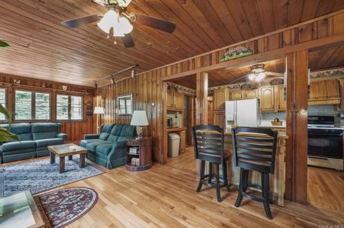 58 Van Orden Ave, Airmont NY  10901-6424 exterior