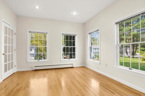43 River St, New Canaan CT  06840-4232 exterior