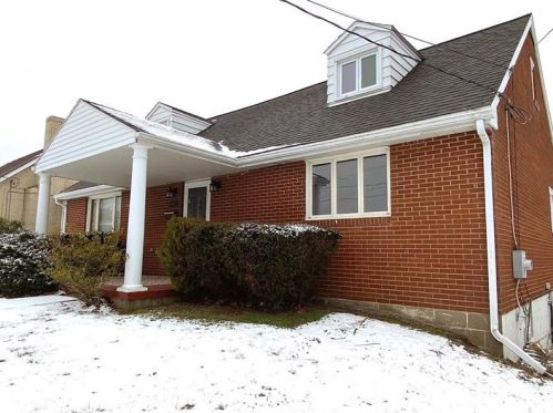 308 Sycamore St, Jeannette, PA 15644-2645