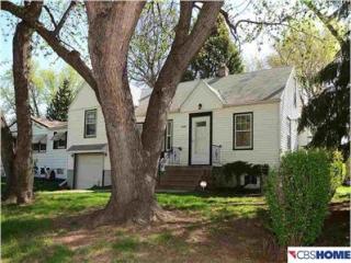 2325 68th St, Omaha, NE 68104-3846