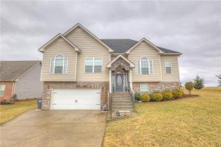 1746 Cabana Dr, Clarksville, TN 37042-4569