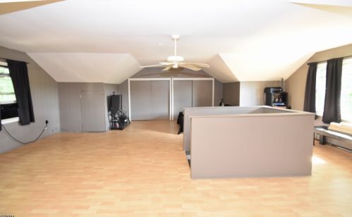 4 Clove Ave, Wantage NJ  07461-1902 exterior