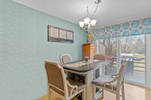 102 Fairway Dr, Coventry, RI 02816-5780