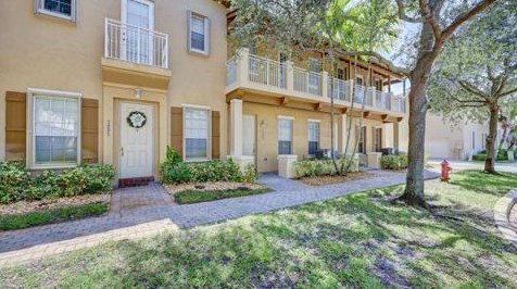 402 25th Ave, Boynton Beach FL  33426-8790 exterior