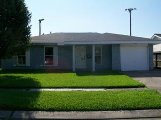 644 Clinebrook Dr, Gretna, LA 70056-7908