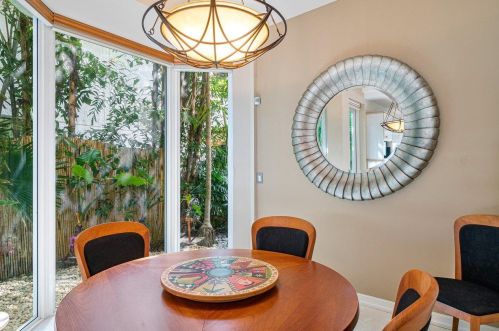 5310 Boca Marina Cir, Boca Raton FL 33487-5221 exterior