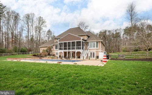 7905 Waterford Dr, Spotsylvania VA  22551-2204 exterior