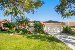 4333 Highland Oaks Cir, Sarasota, FL 34235-5173