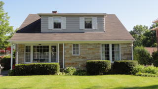 19733 Fairmount Blvd, Cleveland OH  44118-4709 exterior