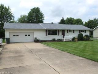 2359 Delaware Ave, Canton, OH 44706-2128
