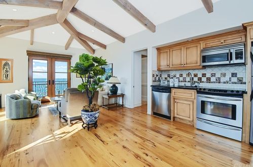 1128 Palos Verdes Dr, Palos Verdes Estates CA 90274-0015 exterior