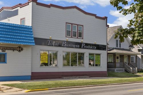 205 Declark St, Beaver Dam WI  53916-1121 exterior