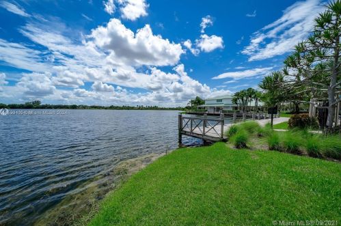 1231 179th Ave, Hollywood FL  33029-3162 exterior