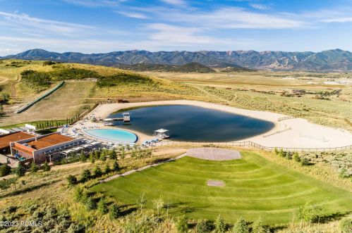 3204 Wapiti Canyon Rd, Park City UT  84098-6241 exterior