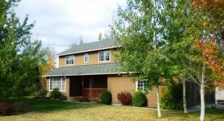 2370 Edgewater Dr, Bend OR  97701-8284 exterior