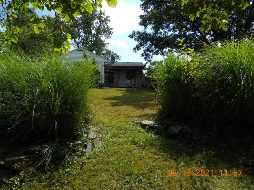 8383 Cheviot Rd, Cincinnati OH  45247-3803 exterior