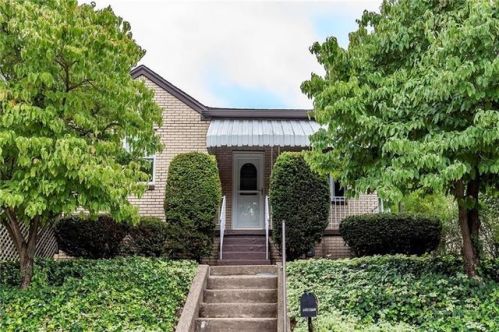 942 Walnut St, Ambridge, PA 15003-1785