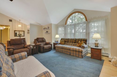 23 Nassau Ave, Babylon NY  11704-2814 exterior