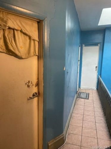 2350 Aqueduct Ave, Bronx NY  10468-6204 exterior