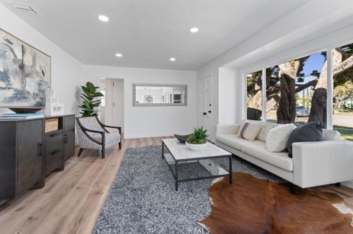 1052 Palmyra Ave, Orange CA  92866-2423 exterior