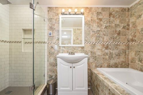 1859 Jancey St, Pittsburgh PA  15206-1146 exterior