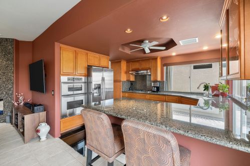 21 Florentina Dr, Rancho Mirage CA  92270-4804 exterior