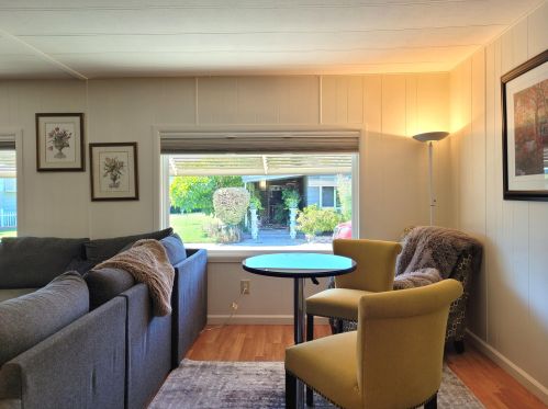 140 Calle Arriba, Palm Springs CA  92264-6329 exterior