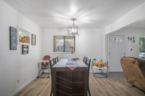 1610 Nian Way, Modesto CA  95351-3006 exterior