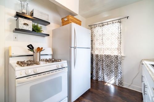 934 Washington Pl, Long Beach CA  90813-6618 exterior