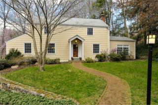 35 Marcourt Dr, Chappaqua, NY 10514-2506
