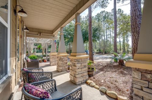 719 Earl Godwin Rd, Freeport FL  32439-2766 exterior