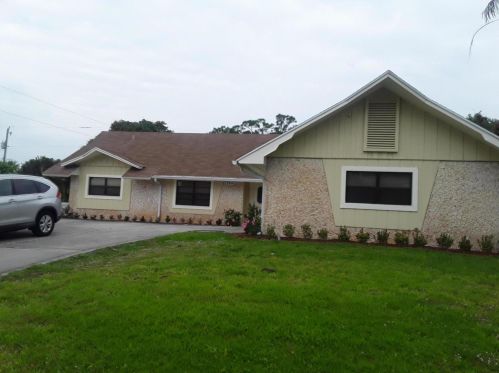 1798 Floresta Dr, Fort Pierce FL  34983-4616 exterior