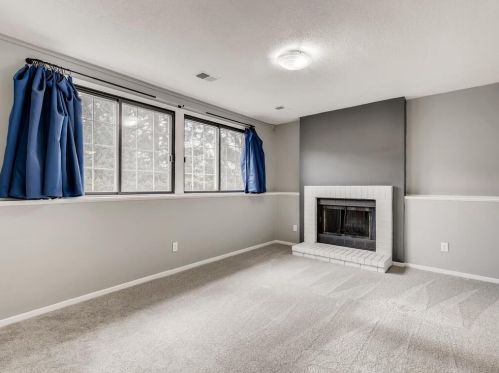7662 12th St, Saint Paul, MN 55128-6015